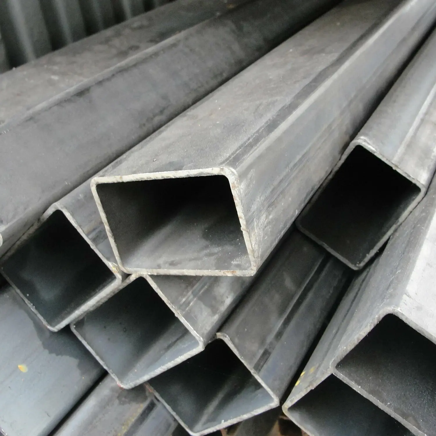  Труба профильная прямоугольная